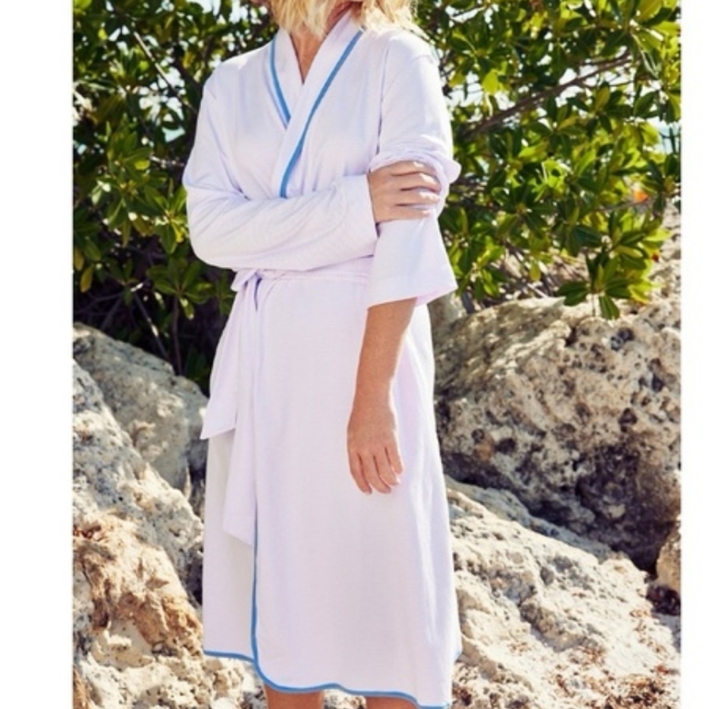 Lake The Pima Short Robe In Lavender Fields